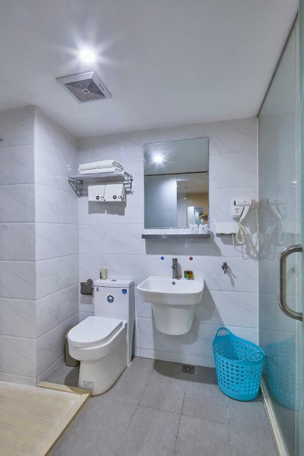 Insail Hotels Airport Road Cantão Exterior foto