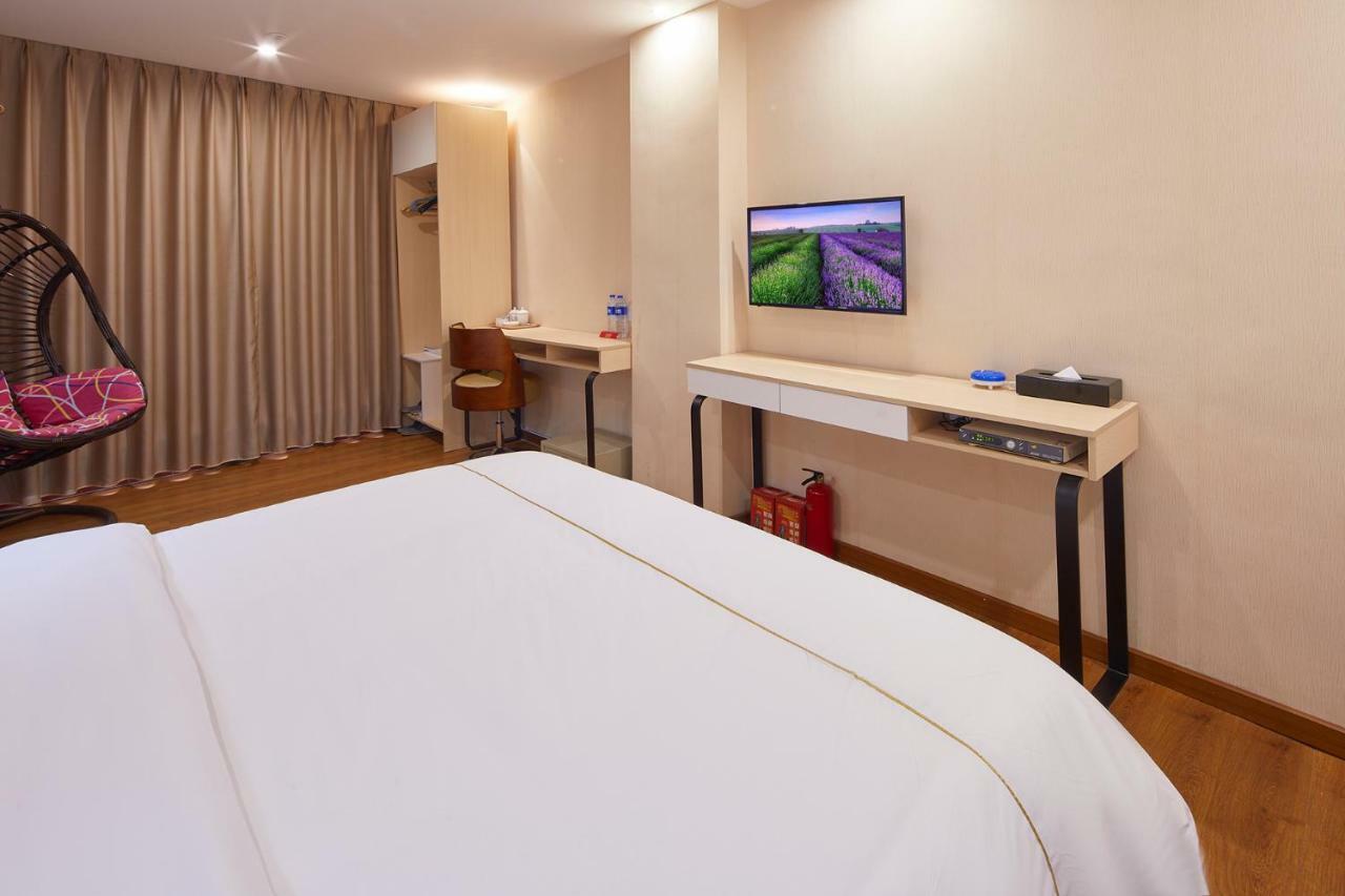 Insail Hotels Airport Road Cantão Exterior foto